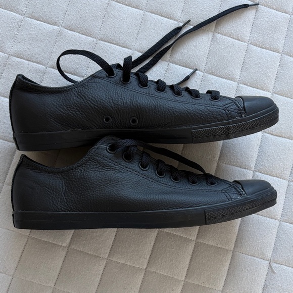 Converse Men's Chuck Taylor All Star Leather Low Top Black Leather Sneakers - Picture 5 of 7